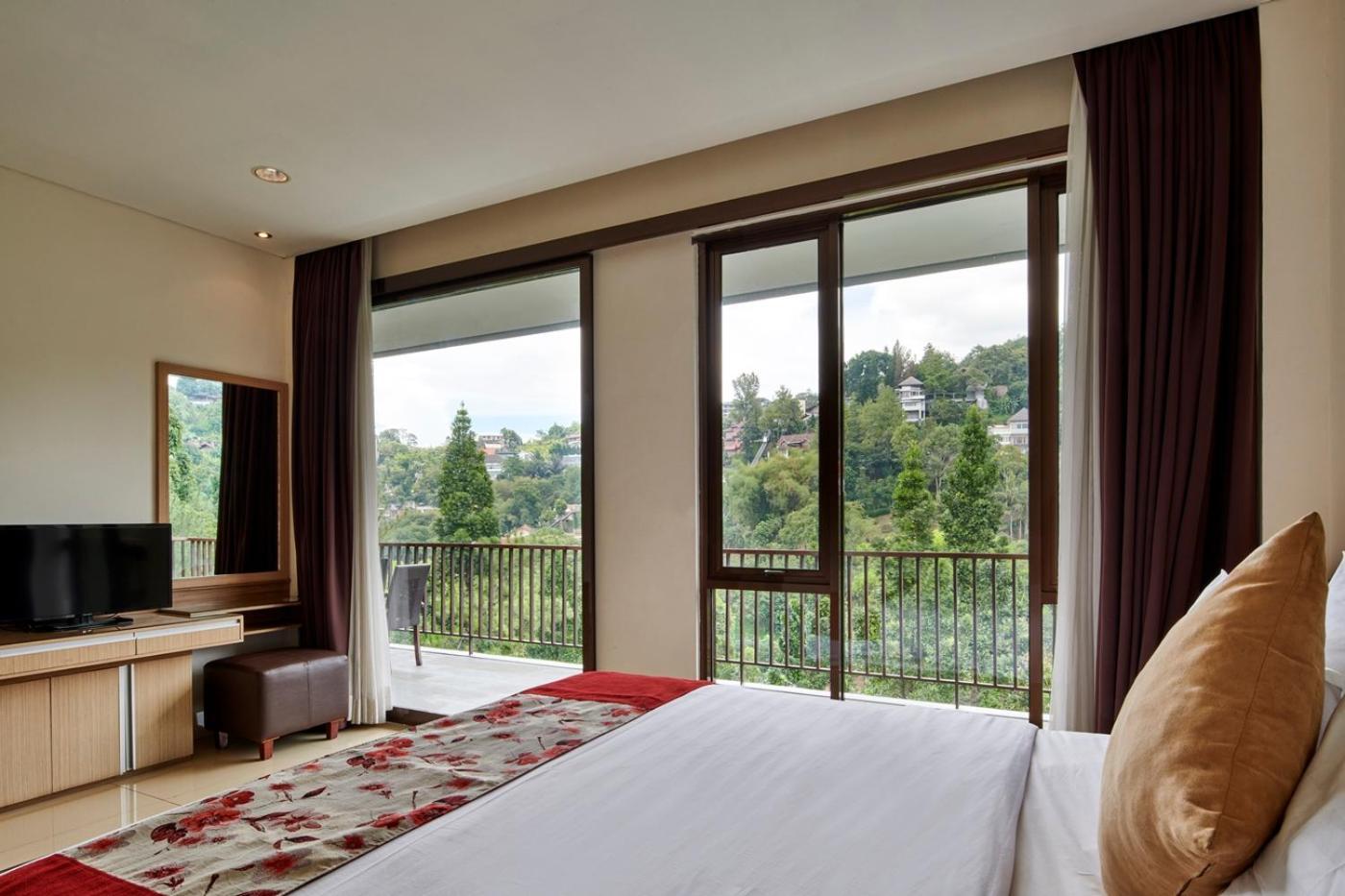 Tulip Hill View Villa 5 Bedrooms With A Private Swimming Pool Бандунг Экстерьер фото